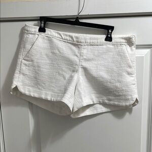 Lilly Pulitzer Women's White Shorts sz 12